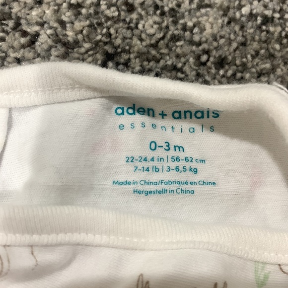 Set of 3 Baby Girl Velcro Swaddles - Picture 2 of 2